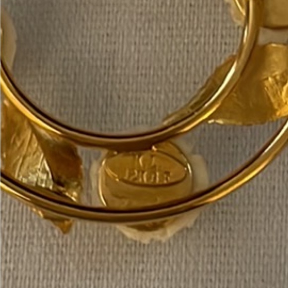 Estate jewelry gold brooch - Picture 6 of 8